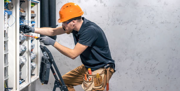 Best Home Electrical Repair  in Center Hill, FL